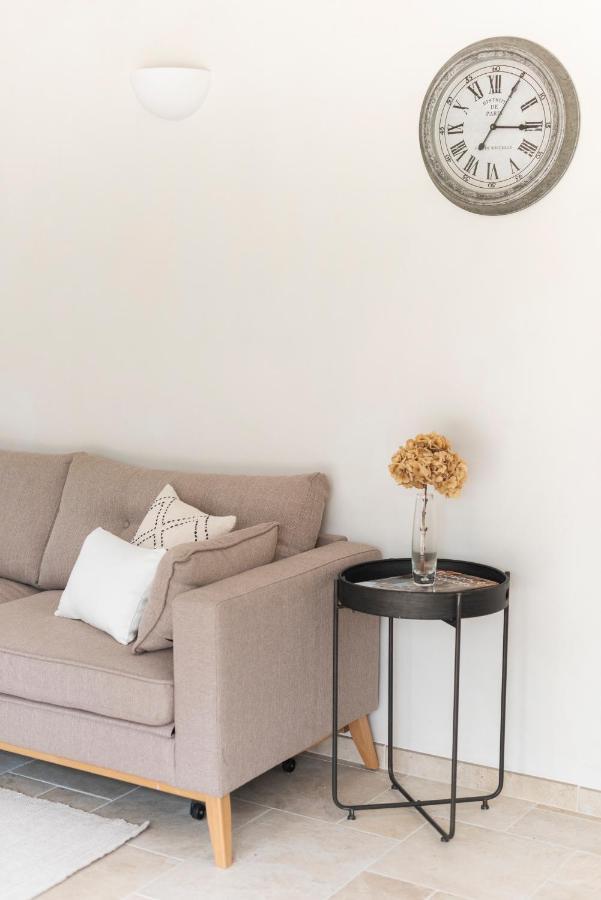 La Petite Ruche, 1 Bedroom Gite In The Luberon Apt Kültér fotó